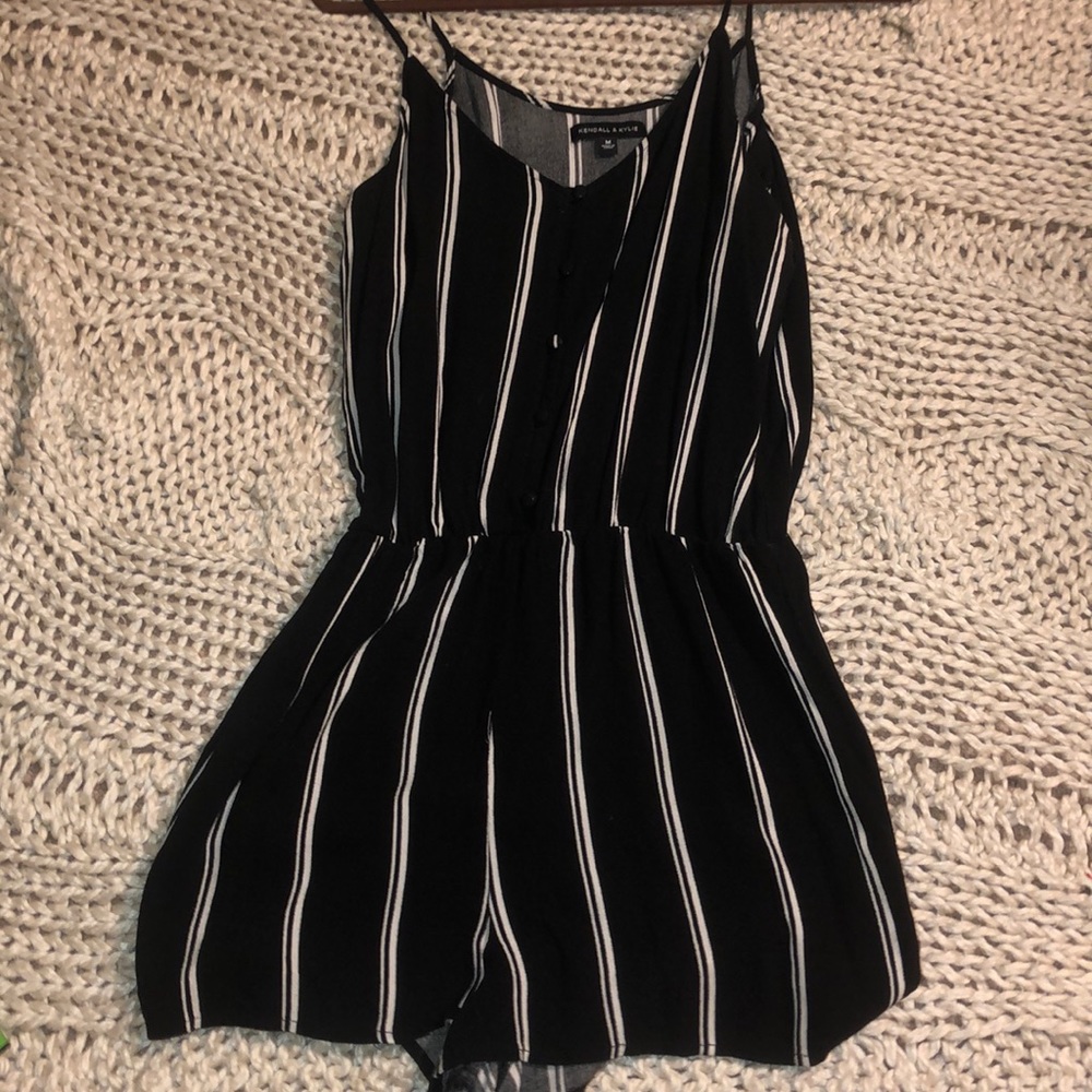 Kendall&Kylie romper